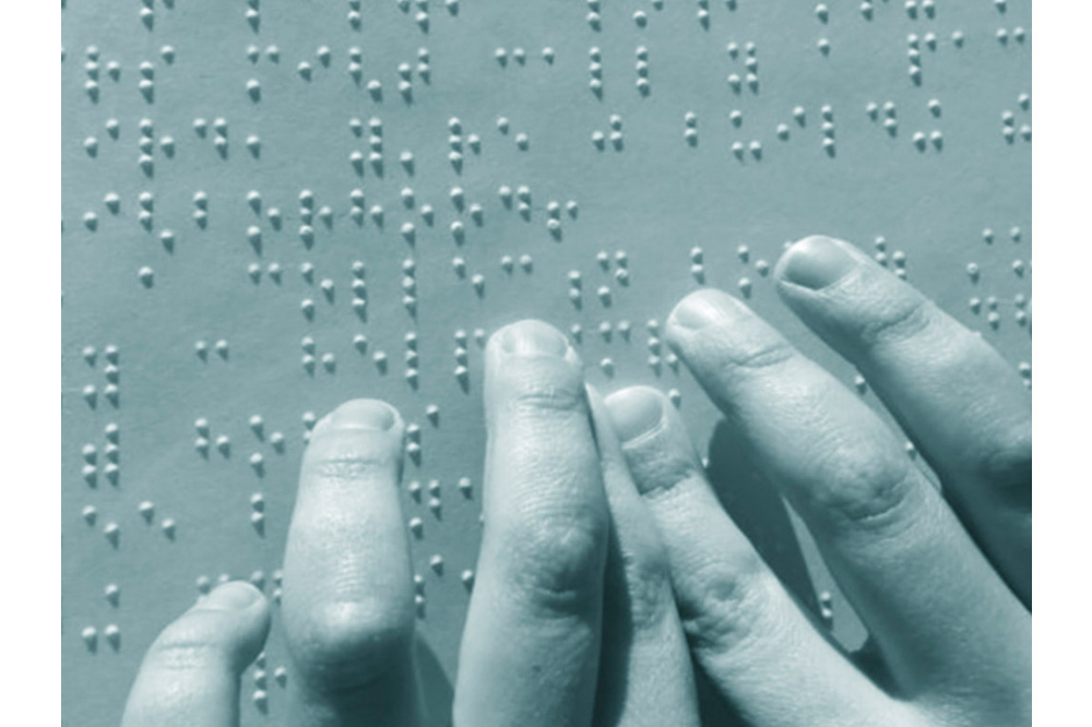 The Atmospheric Pressure in “Reading” Barbara Bloom