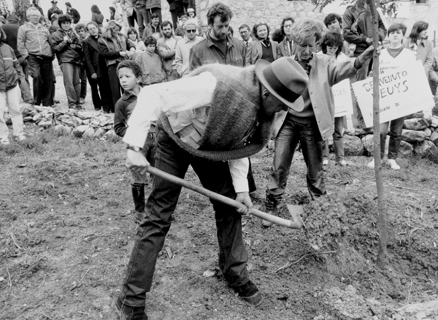 Joseph-Beuys1