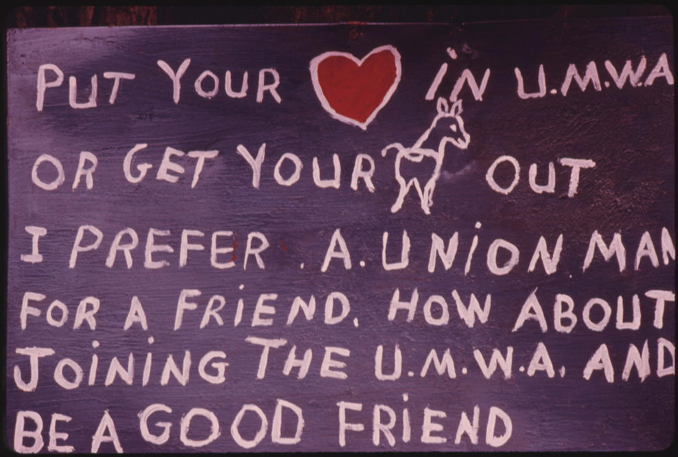 labor-sign-1400x944-1