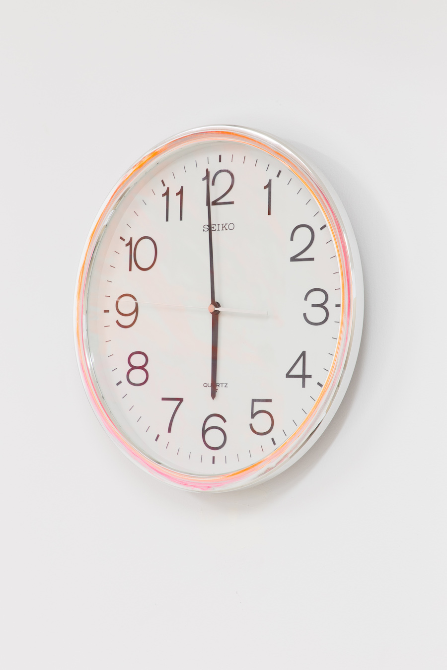 40-Jens-Haaning-Baghdad-Time-2005-Wall-clock-14-x-14