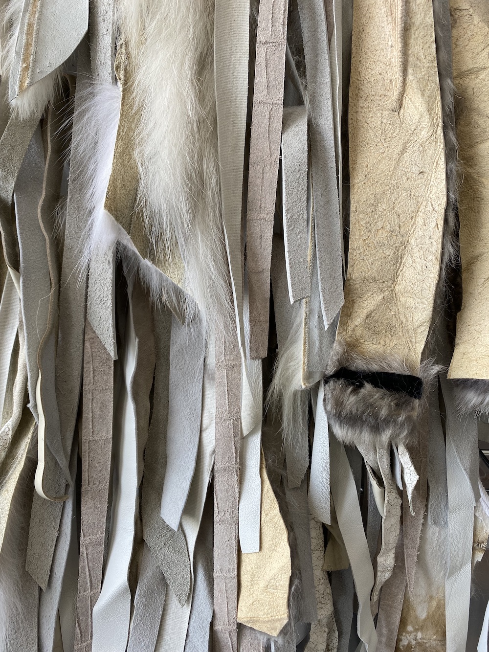 2.-Tau-Lewis-studio-2022