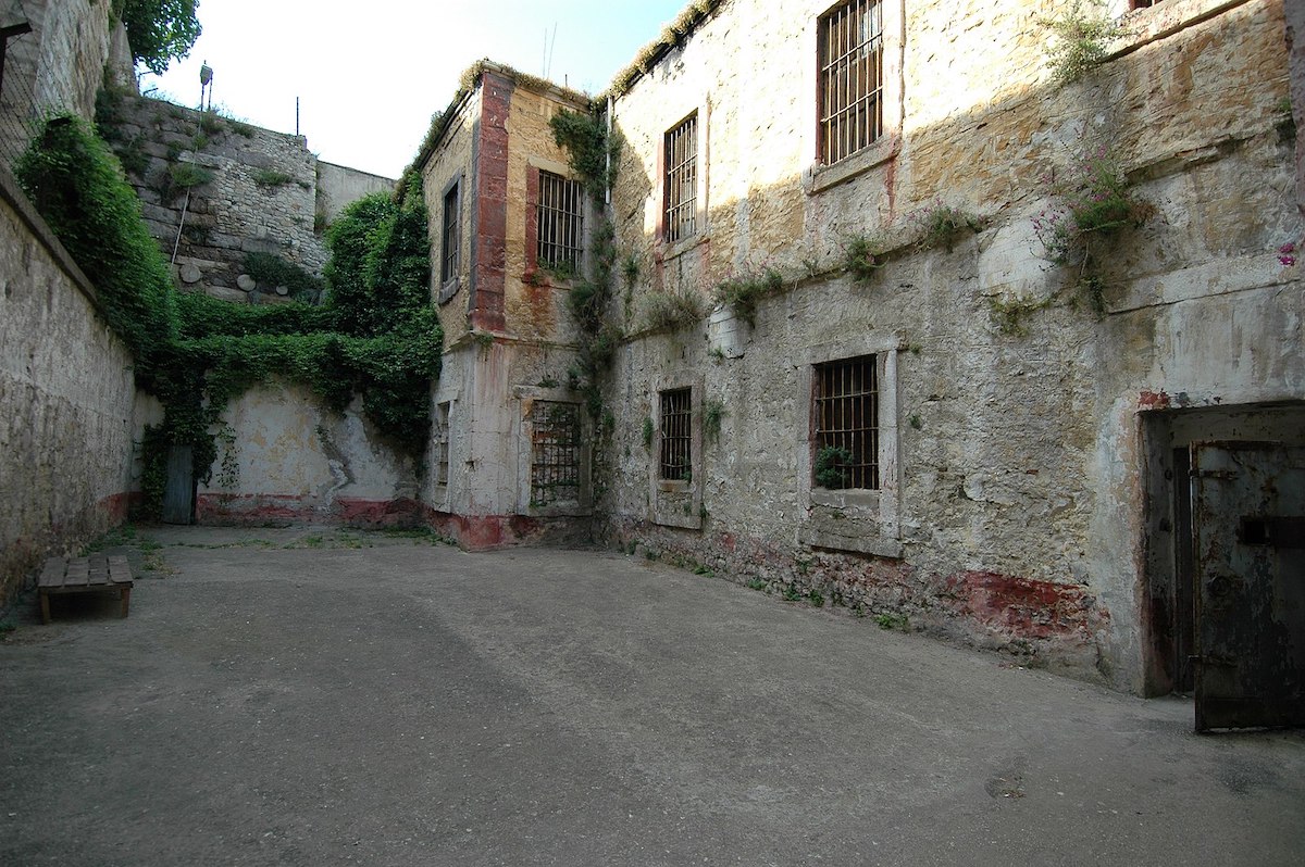 Sinop_Prison_terrain_and_buildings_9375-1