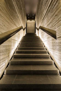 Staircase to Mu Xin Gallery 3