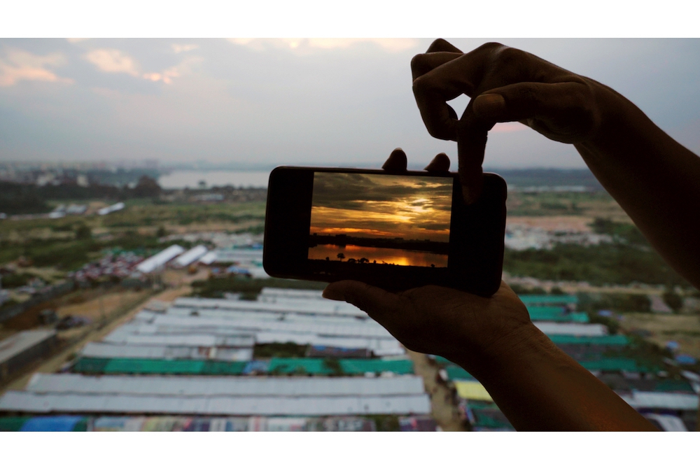 The Lake and The Lake: Against Crisis as Narrative